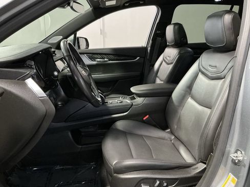 Used 2024 Cadillac XT6 Premium Luxury AWD/4WD image 14