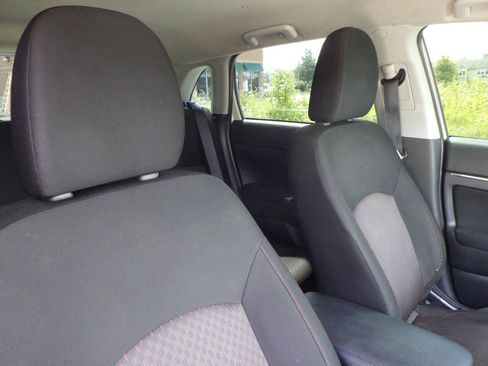 Used 2019 Mitsubishi Outlander Sport ES AWD/4WD image 17