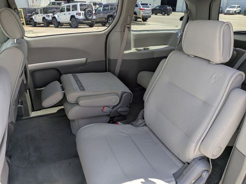 Used 2008 Nissan Quest w/ Seat Pkg FWD image 10