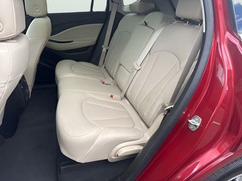 Used 2019 Buick Envision Essence AWD/4WD image 32