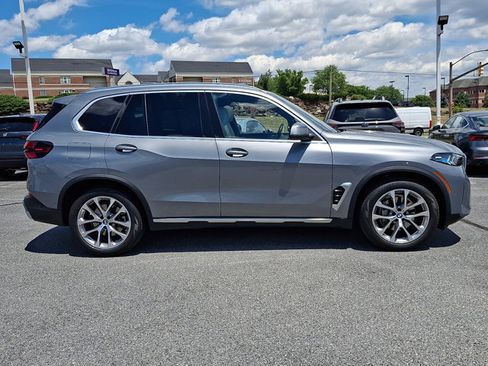 Used 2024 BMW X5 xDrive40i w/ Premium Package AWD/4WD image 7