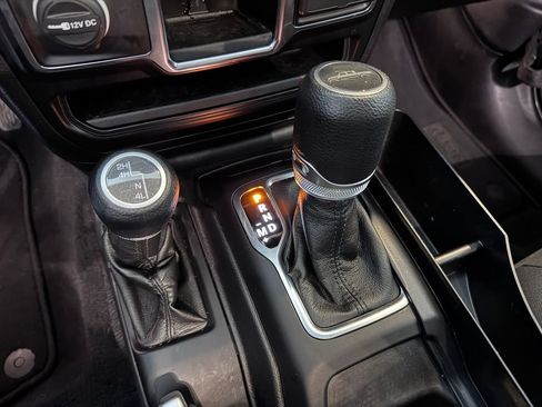 Used 2021 Jeep Gladiator Sport image 19