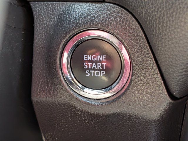 Used 2025 Toyota RAV4 XLE FWD image 18