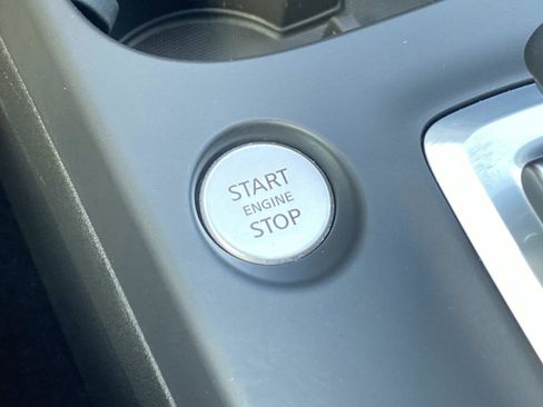 Certified 2025 INFINITI QX50 Luxe image 22