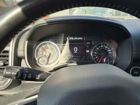 Used 2022 RAM 1500 Laramie AWD/4WD image 8