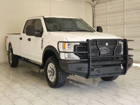 Used 2021 Ford F250 XL w/ Power Equipment Group AWD/4WD image 3
