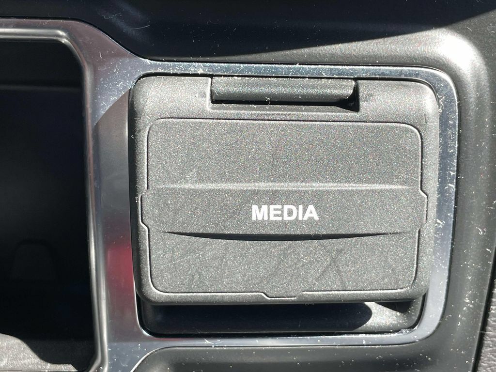 Used 2022 Jeep Wrangler Unlimited Sport AWD/4WD image 28