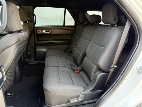 Used 2020 Ford Explorer 4WD Police Interceptor w/ Interior Upgrade Package image 3
