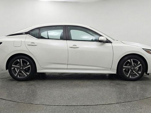 Used 2025 Nissan Sentra SV image 11