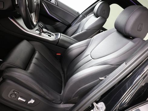 Used 2022 BMW X5 xDrive45e w/ Climate Comfort Package image 10