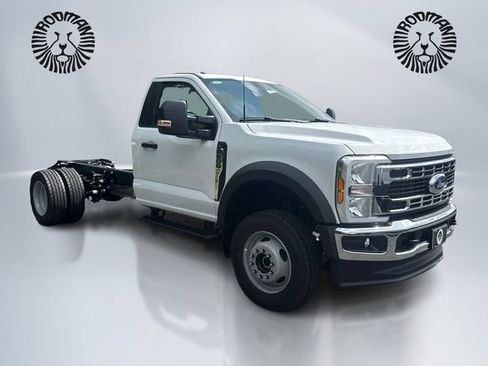 New 2026 Ford F600 4x4 Regular Cab Super Duty w/ XL Chrome Package image 3