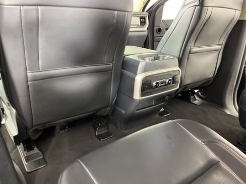 Used 2024 Ford Expedition XLT image 45