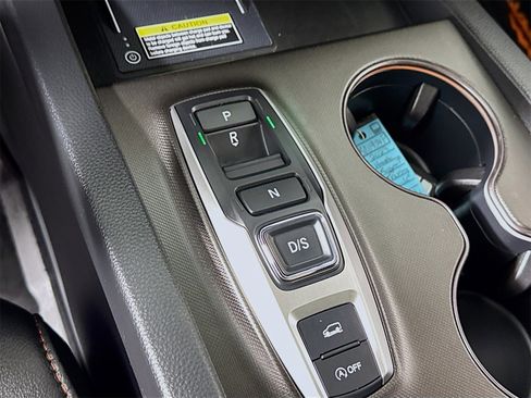 Used 2025 Honda Passport TrailSport image 14