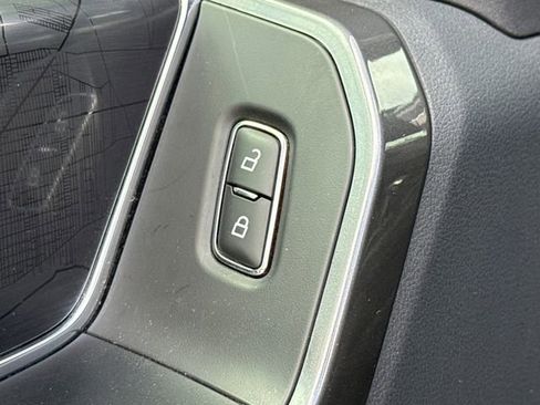 Used 2022 Ford F150 XLT w/ Equipment Group 302A High image 19