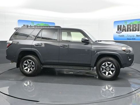 Used 2024 Toyota 4Runner TRD Off-Road image 7