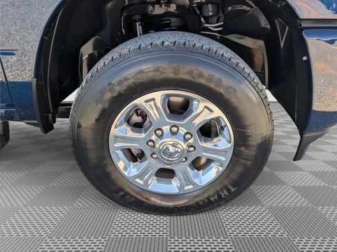 Used 2024 RAM 2500 Big Horn w/ Safety Group AWD/4WD image 9
