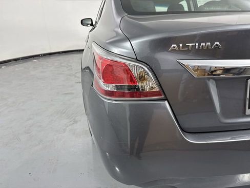 Used 2015 Nissan Altima 2.5 SL w/ Technology Package FWD image 31