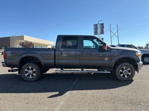 Used 2015 Ford F250 Lariat w/ Lariat Interior Package AWD/4WD image 4