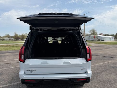 Certified 2025 Ford Expedition Max Platinum w/ Stealth Performance Package AWD/4WD image 5