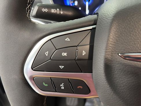 New 2026 Chrysler Pacifica Limited image 19