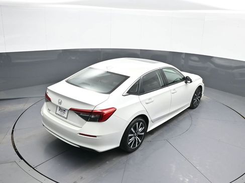 Certified 2024 Honda Civic EX image 36