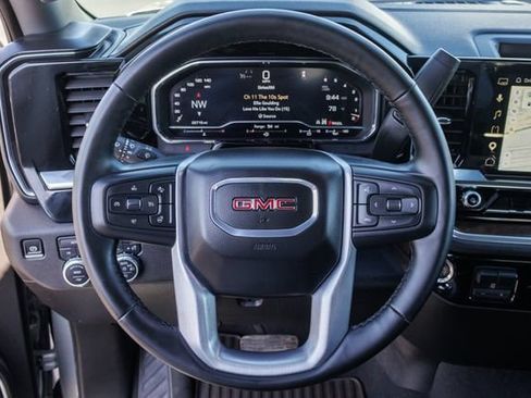 Used 2025 GMC Sierra 1500 SLT AWD/4WD image 17