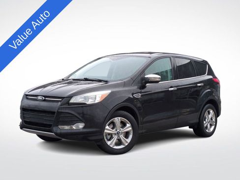 Used 2016 Ford Escape SE w/ SE Cold Weather Package image 1