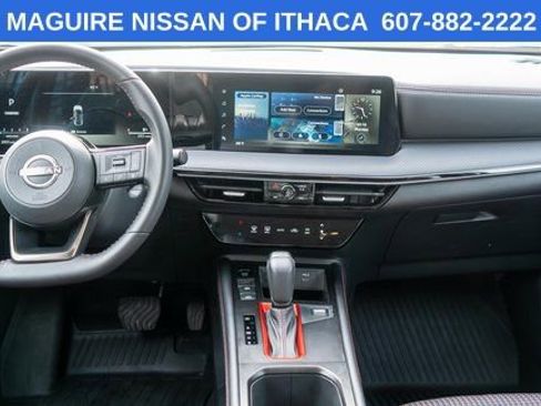 Used 2025 Nissan Kicks SR AWD/4WD image 15