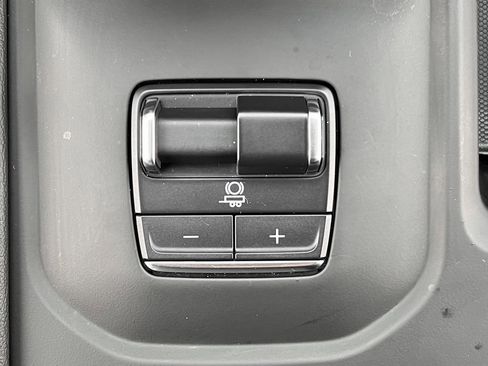 Used 2025 GMC Sierra 1500 Denali image 25