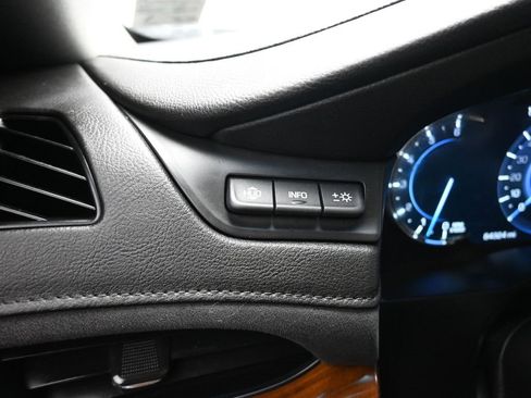 Used 2017 Cadillac Escalade ESV Luxury image 30