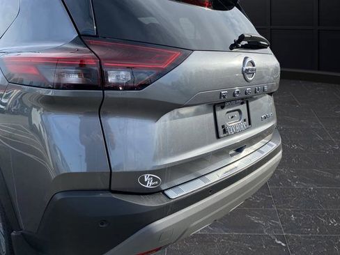 Used 2021 Nissan Rogue SV image 36
