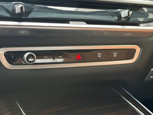 Used 2025 BMW X5 xDrive40i image 17