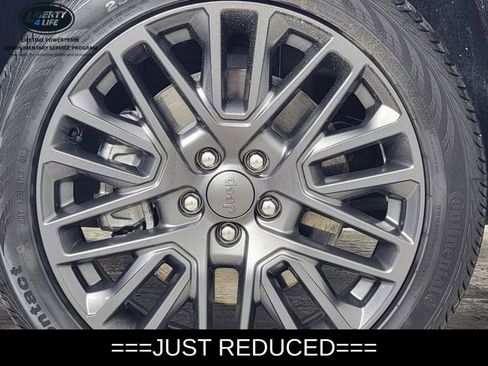 Used 2023 Jeep Compass Limited AWD/4WD image 10