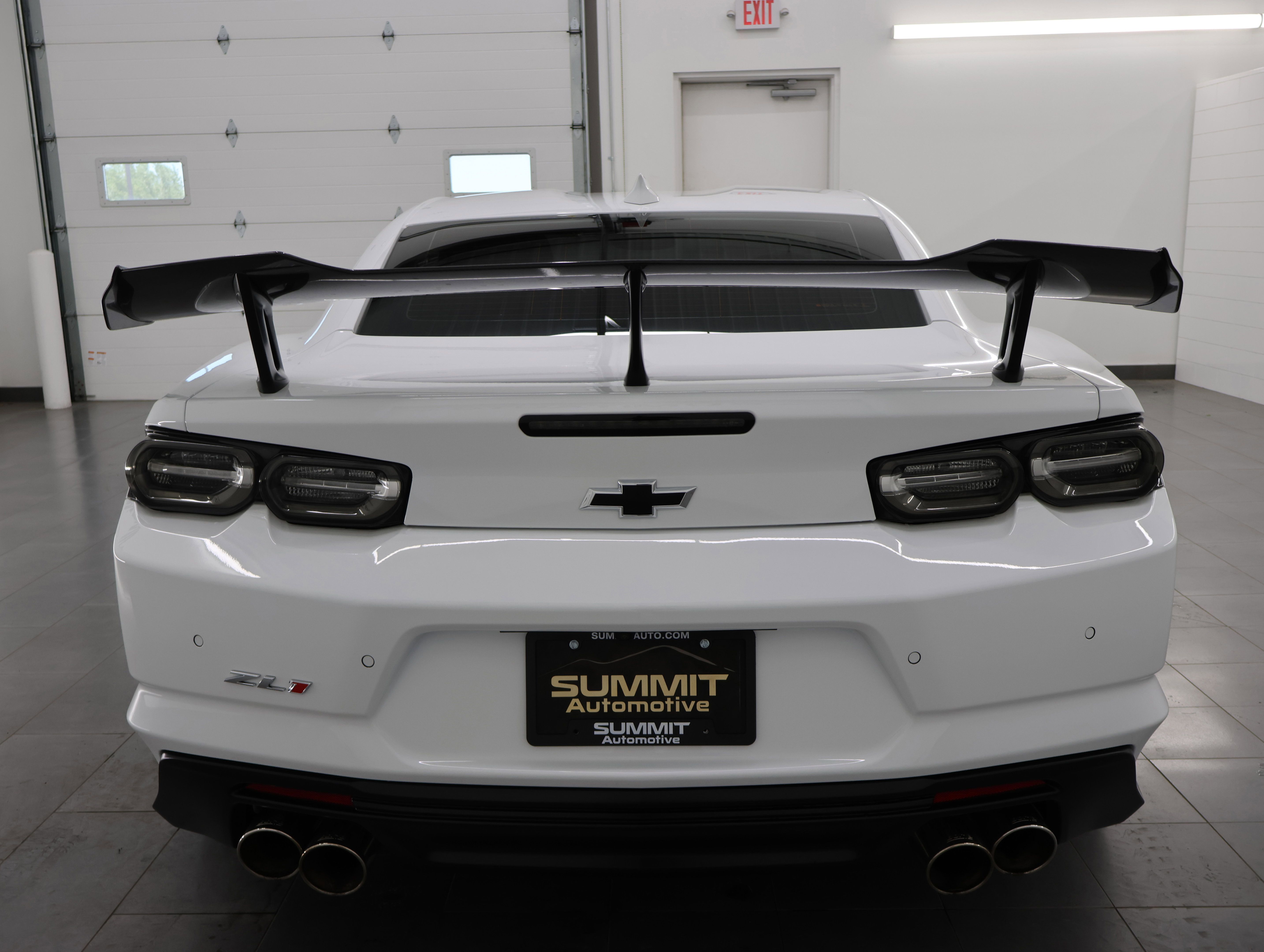 Used 2019 Chevrolet Camaro ZL1 RWD image 27