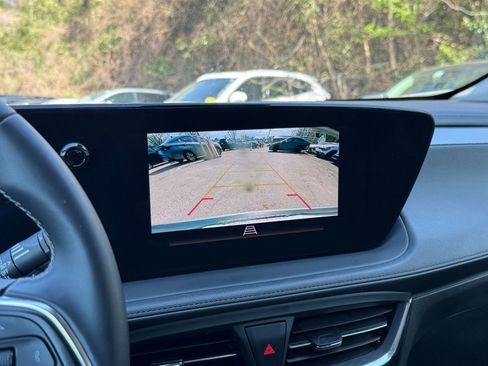 Used 2025 Buick Encore GX Preferred image 17