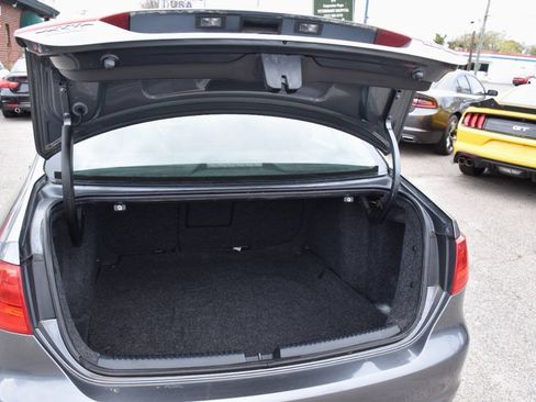 Used 2012 Volkswagen Jetta SE FWD image 8