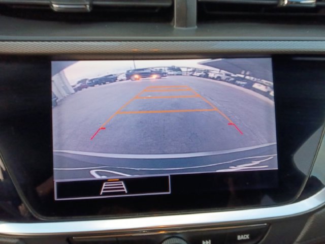 Used 2022 Buick Encore GX Select FWD image 9