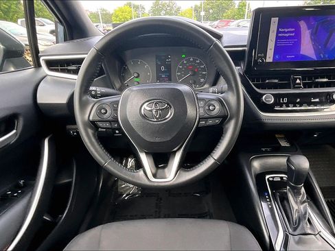 Used 2024 Toyota Corolla SE w/ SE Package FWD image 5