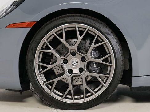 Used 2024 Porsche 911 Carrera image 38