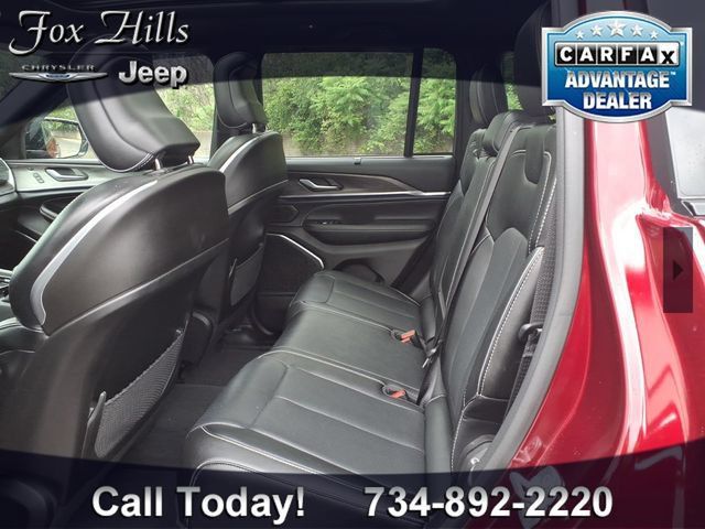 Certified 2023 Jeep Grand Cherokee Overland w/ Luxury Tech Group IV AWD/4WD image 11