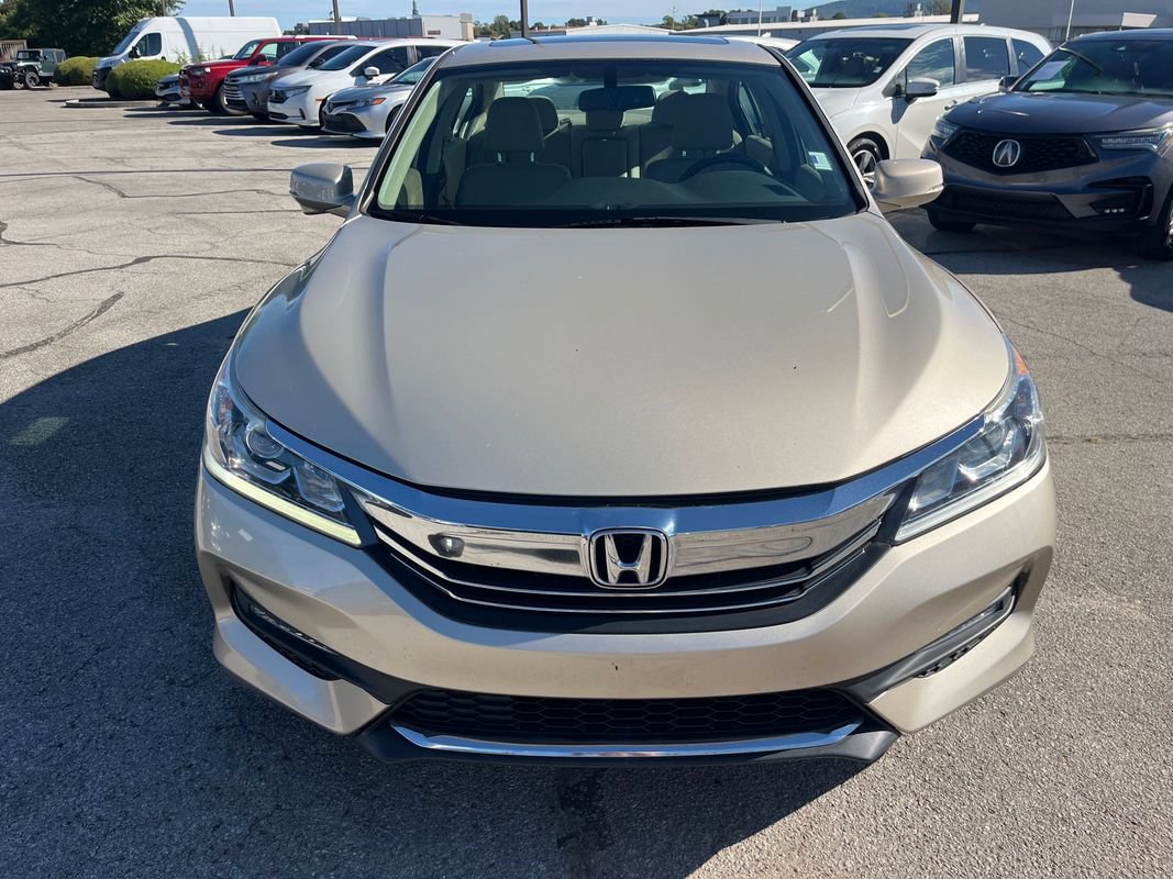 Used 2016 Honda Accord EX-L image 8