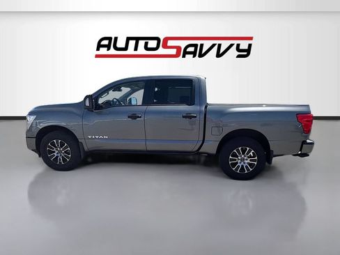 Used 2024 Nissan Titan SV w/ SV Convenience Package AWD/4WD image 4