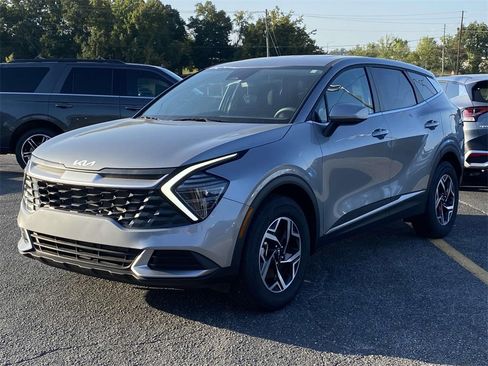 New 2024 Kia Sportage LX image 7