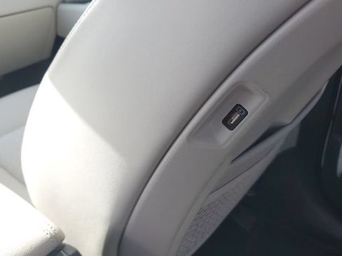 Certified 2023 Kia Sorento SX FWD image 17