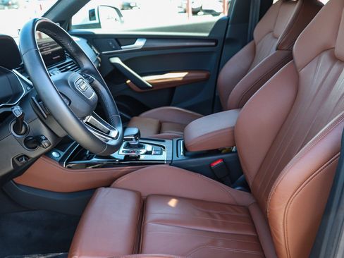 Used 2022 Audi Q5 e Premium Plus w/ Premium Plus Package AWD/4WD image 19