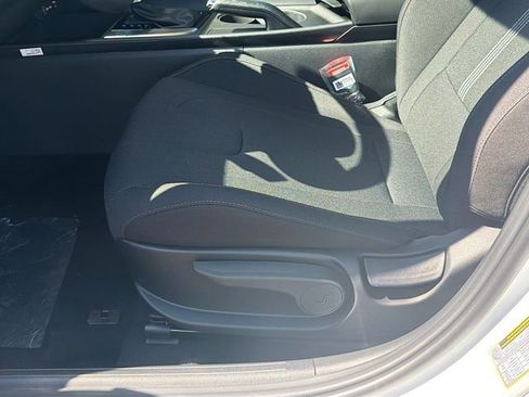 New 2026 Hyundai Elantra SE w/ Cargo Package image 18