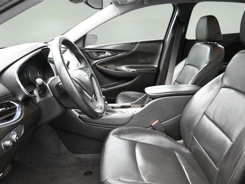 Used 2024 Chevrolet Malibu LT FWD image 11