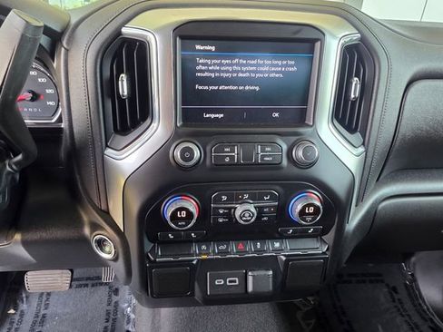 Used 2021 Chevrolet Silverado 1500 LT AWD/4WD image 28