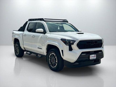 Certified 2024 Toyota Tacoma TRD Sport RWD image 3