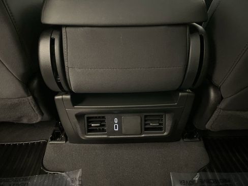 Used 2025 Chevrolet Silverado 1500 Custom w/ Turbomax Blackout Package AWD/4WD image 15